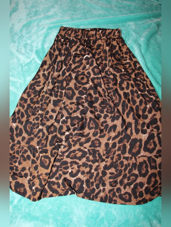 SHEIN Dresses & Skirts - Women's Leopard Print Skirt